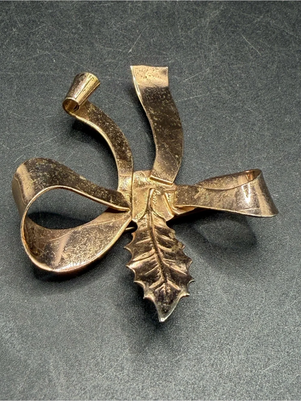 Corocraft Pegasus Sterling Silver Vintage Ribbon & Laurel Leaf Gold Wash Brooch